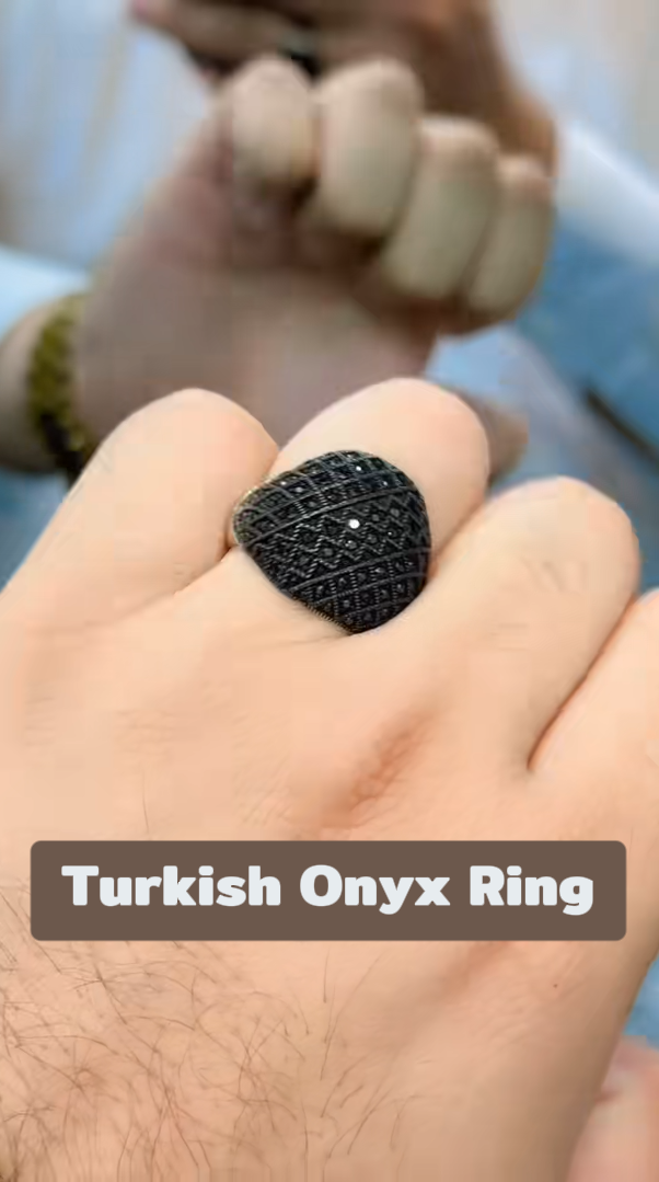 Stylish Black Zircon Ring