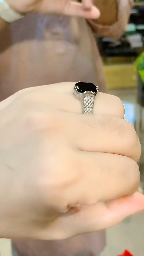 Black Aqeeq Fancy Ring